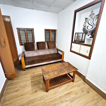 Hallimane Homestay Udupi Exteriör bild