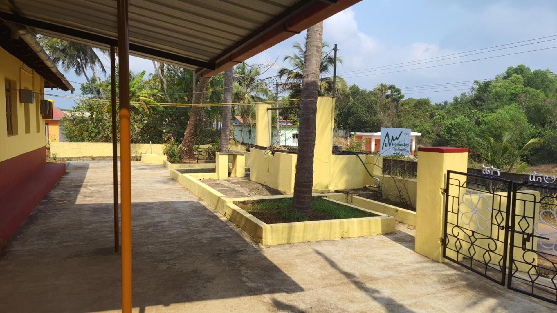 Hallimane Homestay Udupi Exteriör bild